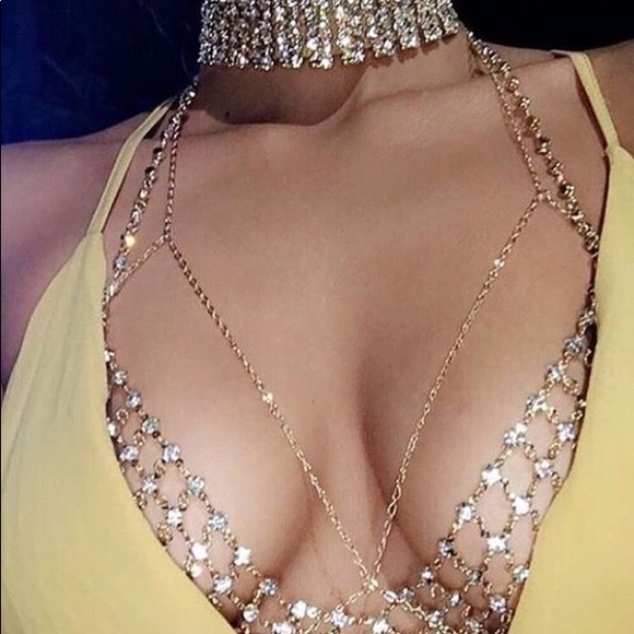 😎Dainty Rhinestone Decor Bodychain Bra Gold Top😎 - Picture 7 of 7